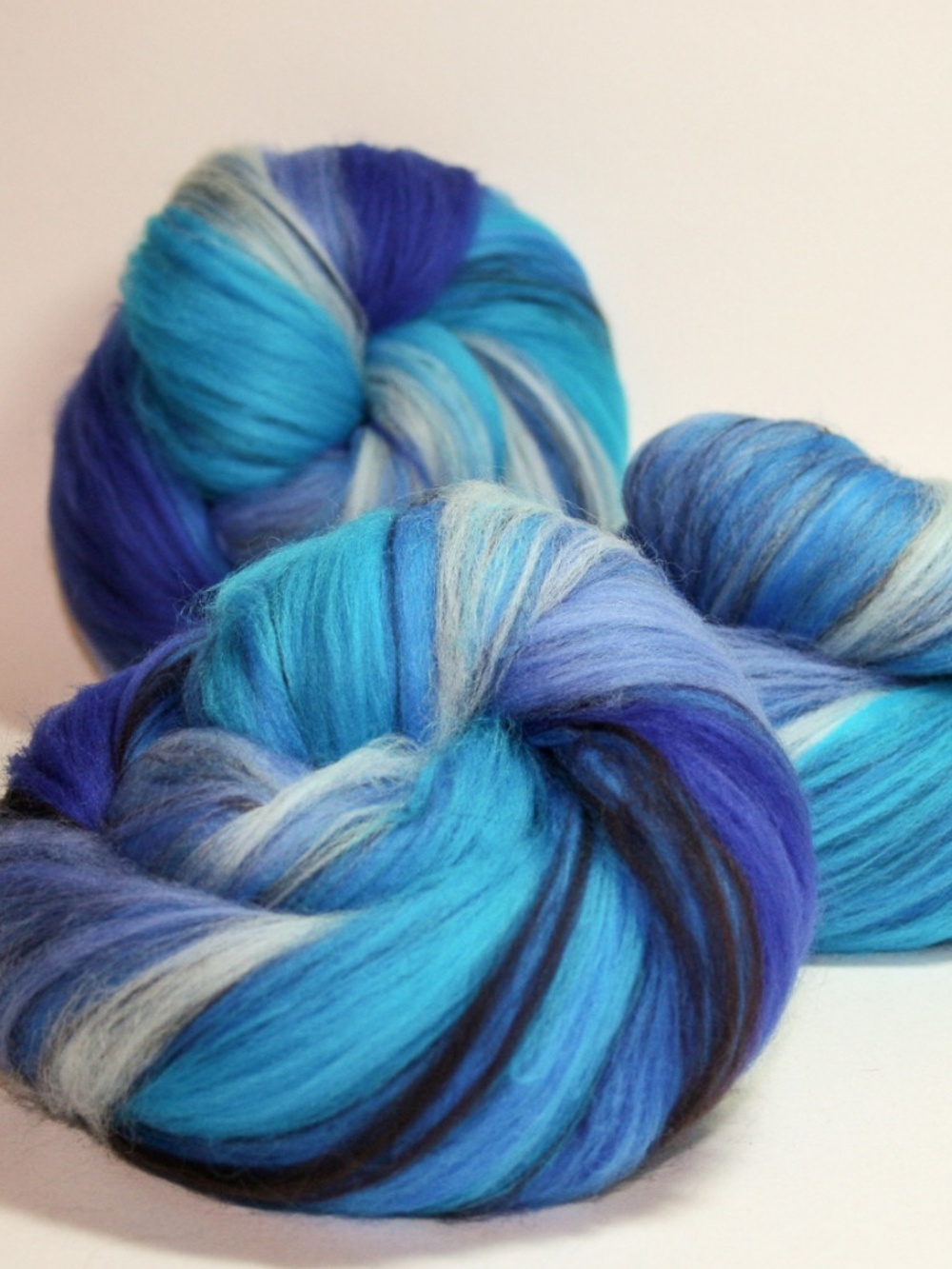 Dancing Sea Merino Wool Handcarded Wool Art Batts Spinning Weaving Nuno Felting
